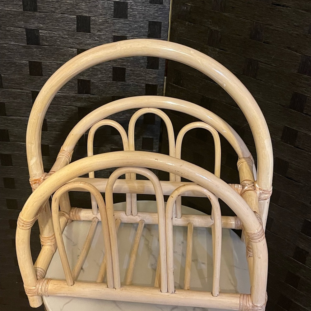 RATTAN BAMBOO CANE BOHO COASTAL NATURAL WOOD MAGAZINE RACK HOLDER VINTAGE MCM - Picture 6 of 15